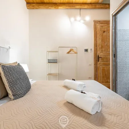 Estay Stampace
